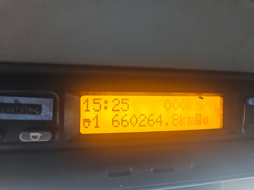 Iveco Stralis 440 6x2 Ano 2014