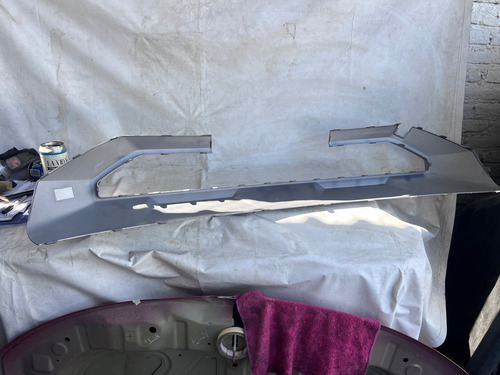 Spoiler Inferior Facia Delantera Hyundai Tucson 2023-24 Plateado (Usado)