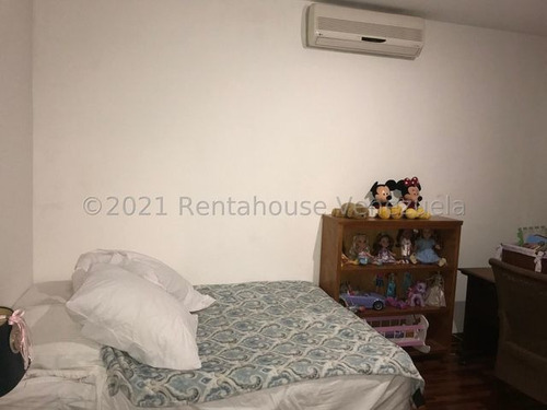 Imagen 10 de 12 de Casa En Venta En Altamira 22-3951 Caro Fermoso 0424 2083128