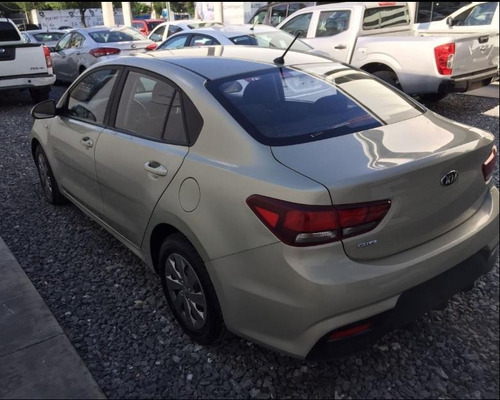 Imagen 3 de 5 de Kia Rio