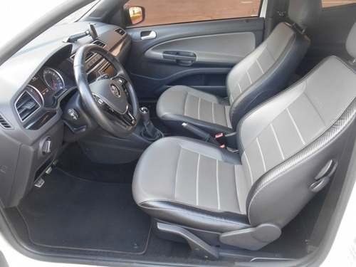 Imagem 4 de 12 de Saveiro Cross 1.6 T.flex 16v Cd