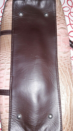 Cartera De Mano Super Pocket. Cuero Labrado.