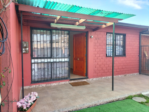 Vendo Excelente Casa Sólida De Un Piso En Comuna De Macul
