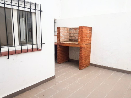 Imagen 13 de 15 de Ph De 3 Ambientes Totalmente Reciclado A Nuevo Con Terraza Propia Y Patio. Zona Alberti