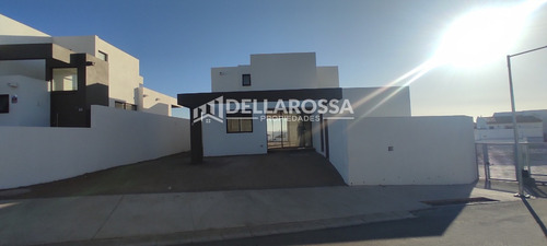 Casa En Condominio Privado, Ubicación Privilegiada