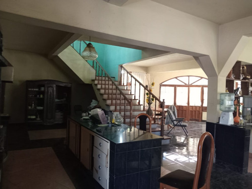 Calle 206 E/ 263 Y 264 Casa Quinta- Espacio Comercial