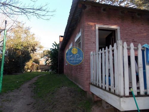 Dos Casas Màs Barbacoa En Zona De Colegios, Jardines De Córdoba.- Ref: 5749