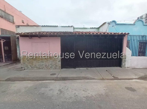 Casa En Alquiler En Barquisimeto Calle 30 Ideal Para Uso Residencial Y Comercial Amplios Espacios En Optimas Condiciones Cod 25 11762 Comunicate Soy Gabi Irastorza