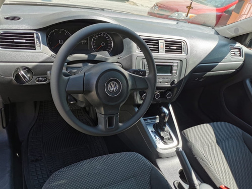 Imagen 2 de 7 de Jetta Mk 2013