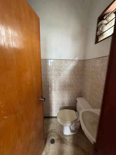Edificio En Venta Carrera 14 Guanare Rahg #25-21506