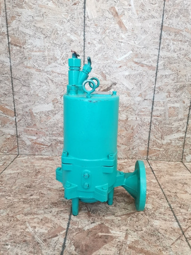 Bomba Sumergible Con Cuchillas De 5hp 220v Trifásica.