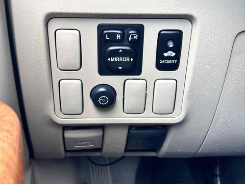 Toyota Hilux SW4 4.0 SRV 4X4 V6 24V GASOLINA 4P AUTOMÁTICO