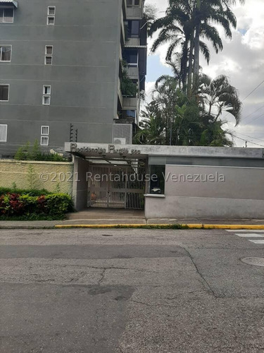 Apartamento Con Excelente Distribucion Y Muy Comodo  A La Venta En Los Palos Grandes #22-10798 On Caracas - Chacao 