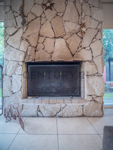 Casa En Venta, El Quimilar