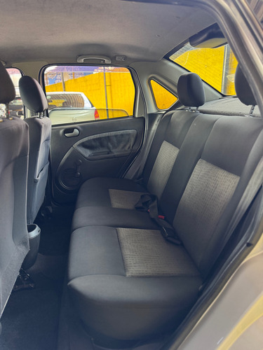 Ford Fiesta 1.6 Flex 5p
