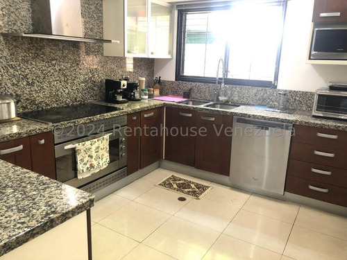 Casa En Calle Cerrada En Alto Prado Mls #24-21618