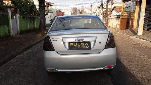 Imagem 6 de 12 de Ford Fiesta Sedan 2013 Se 1.6 16v Flex 4p Flex Manual