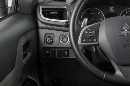 Imagem 16 de 18 de Mit L200 Triton Hpe Sport Branca