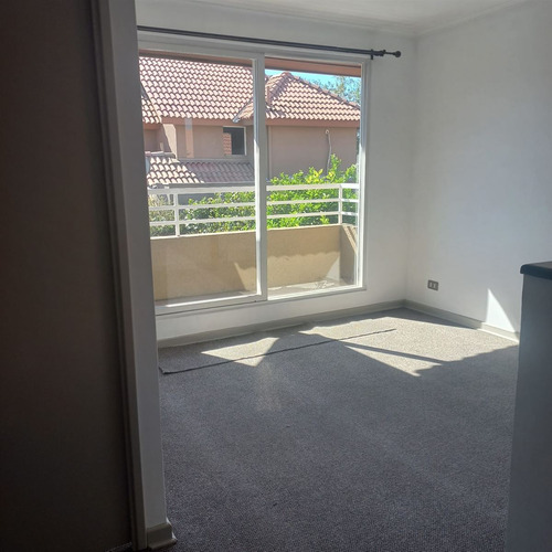 Casa En Venta De 3 Dorm. En Lampa (sin Comisión)