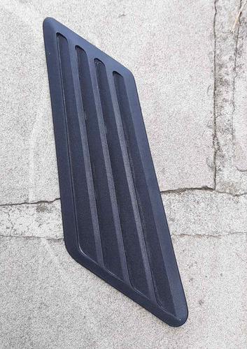 Gm 94625122 Portinhola Fixa Coluna Chevette 83/93 Detalhe 01 (Usado)