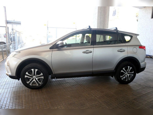 Toyota RAV4 2.0 LUJO 4X2 MT 5P