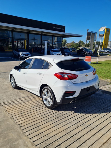 Imagen 8 de 16 de Chevrolet Cruze 5p Lt Automatico 1.4t Ad
