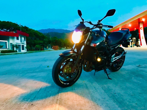 Hermosa Suzuki Gsr600 Gsr 600