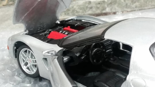 Imagen 6 de 6 de Carro Coleccion Corvette 2002 Maisto Escala 1/24