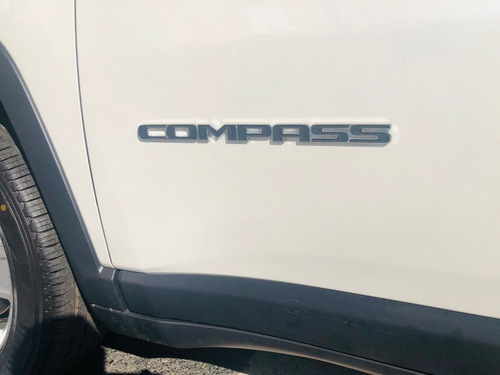 Imagen 10 de 16 de Jeep Compass Sport 1.3t At6 4x2