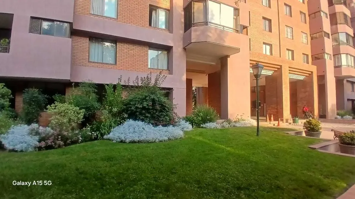 Imagen 2 de 25 de Se Vende Departamento 3d/2b Providencia (143946)