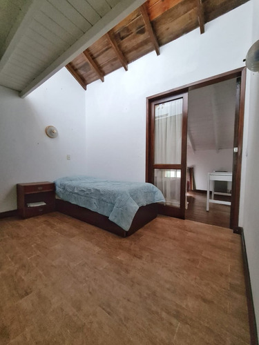 Chalet 6 Ambientes Zona I- Miramar