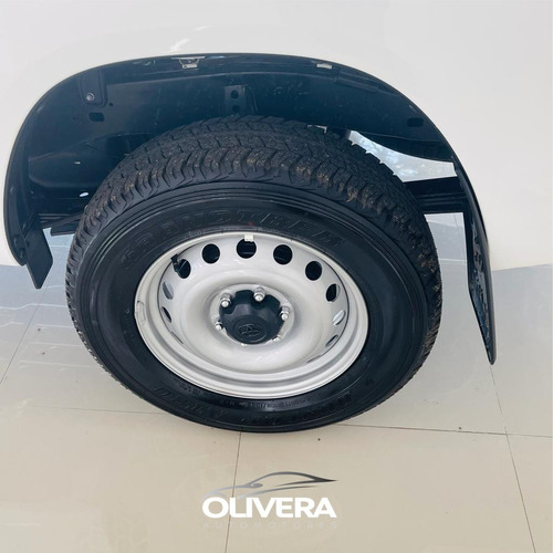 Toyota Hilux Pick Up 4x4 Diesel 0km - Olivera Automotores