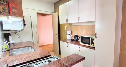 Venta Departamento 4 Ambientes En Flores. Excelente Ubicacion
