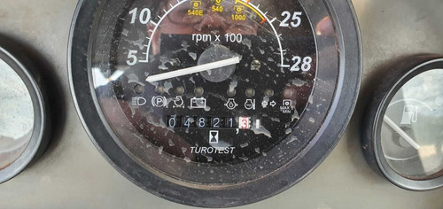 Trator Valtra A950