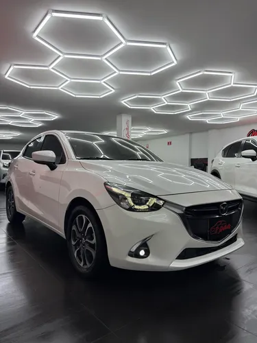 Mazda 2 1.5 Grand Touring Sedan
