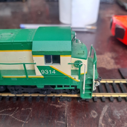 Imagem 4 de 9 de Locomotiva Ho Ge C30-7 Atlas, Carcaça Frateschi 9 Pol. /15