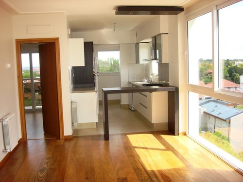 Imagen 6 de 19 de Departamento 2 Ambientes Vista Al Mar. Maral 54. Cochera. Playa Grande.