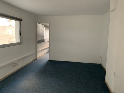 Apartamento En Tres Cruces Tres Cruces