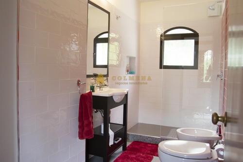 Casa Ubicada En Zona De Paz Y Tranquilidad.- Ref: 4528