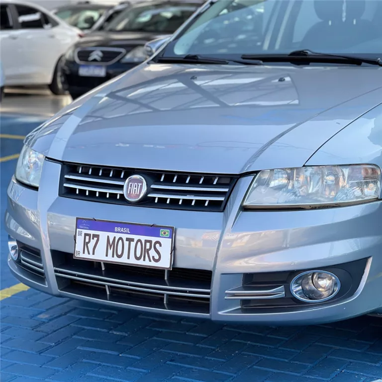 Fiat Stilo 1.8 MPI SPORTING 8V FLEX 4P AUTOMÁTICO