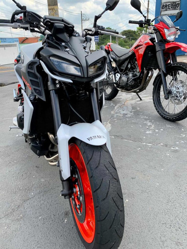 Yamaha Mt-09