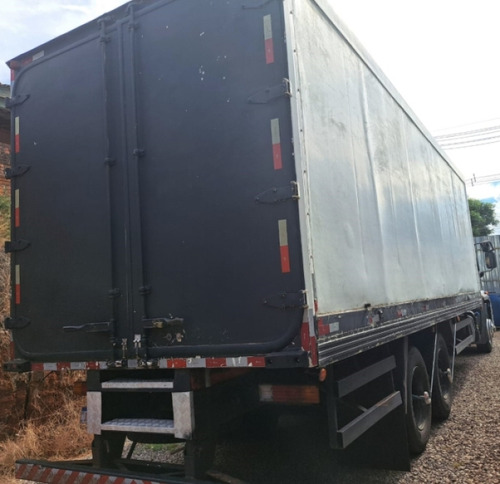 Cargo 2429 E 6x2 Turbo Câmara Fria