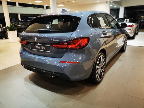 Imagen 4 de 13 de Bmw 118i Sport Line