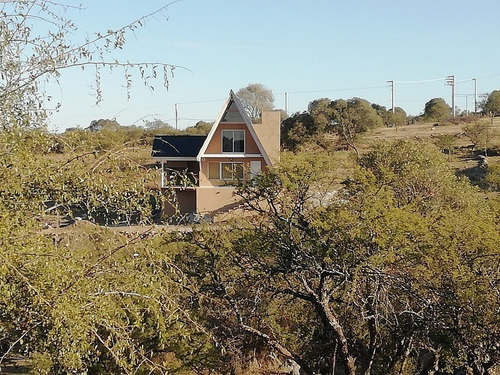 Dos Casas En Venta En Villa General Belgrano - 2.000m² Superficie Terreno C/u Precio Publciado Por Cada Una.