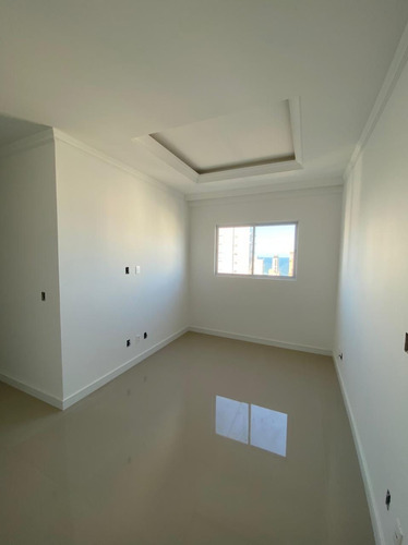 Imagem 15 de 15 de Ref: 949 - Apartamento Com 3 Dormitorios A Venda, 2 M² Por - - V-amd949