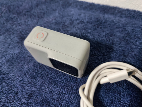 Gopro Hero 7 White + Sd 64gb Go Pro Envio Gratis Blanco (Usado)