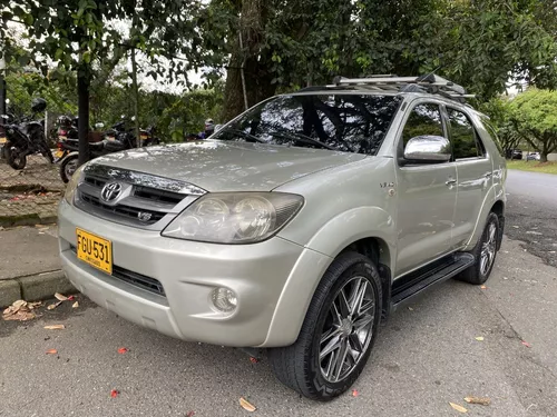 Toyota Fortuner 4.0 Sr5 | TuCarro