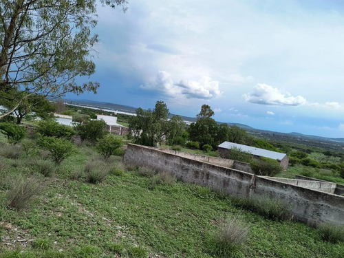 Terreno En Venta En Colonia Ajuchitlán, Colón, Querétaro