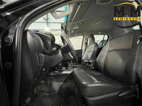 Toyota Hilux 2.8 D-4D TURBO DIESEL CD POWER PACK 4X4 MANUAL
