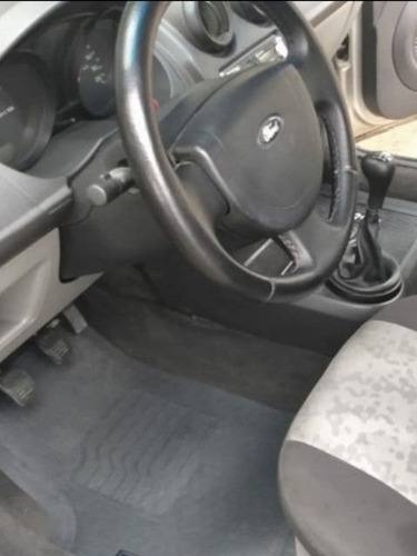 Imagem 1 de 4 de Ford Fiesta 2008 1.0 Flex Trend 5p